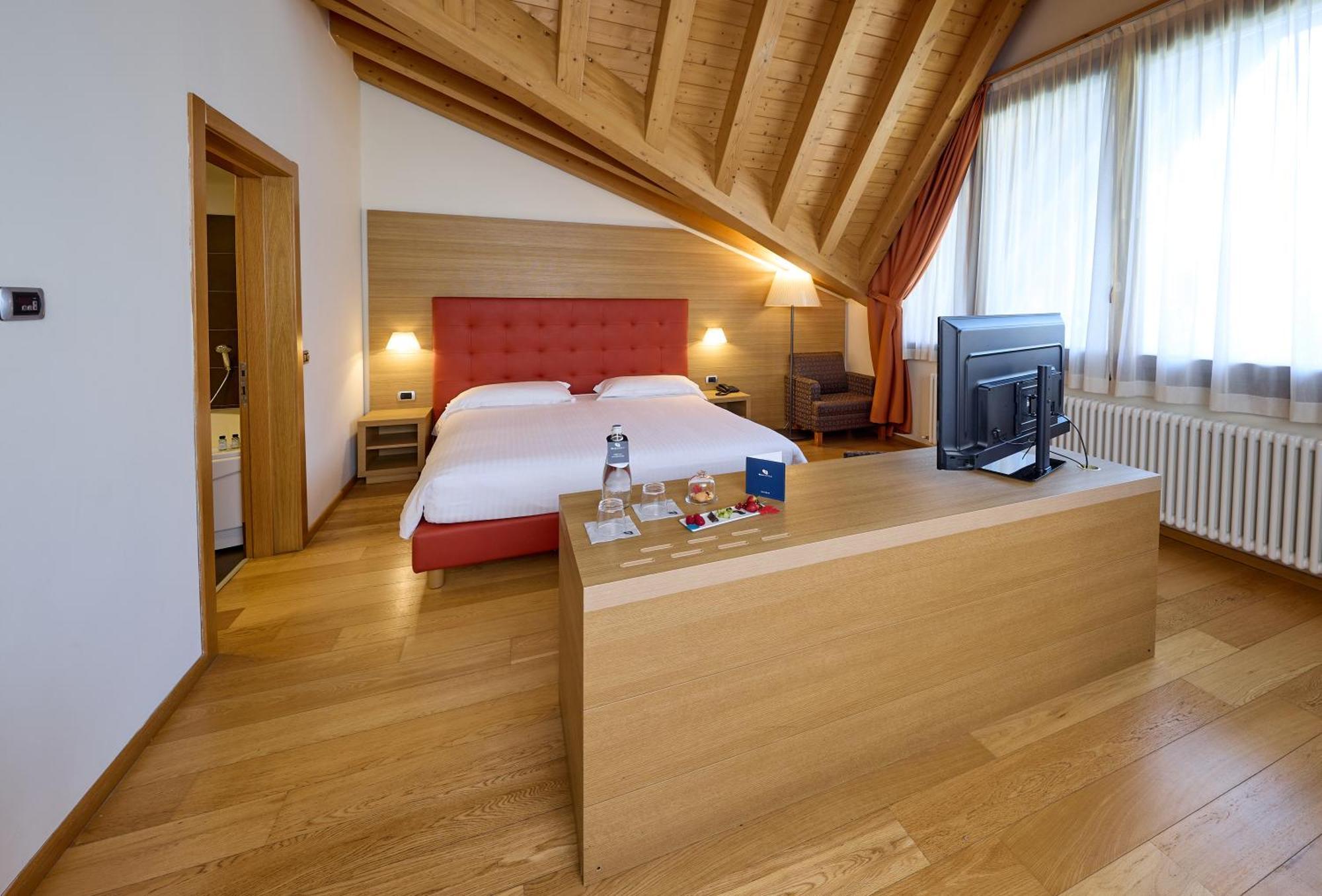 Blu Hotel Acquaseria Ponte Di Legno Zimmer foto